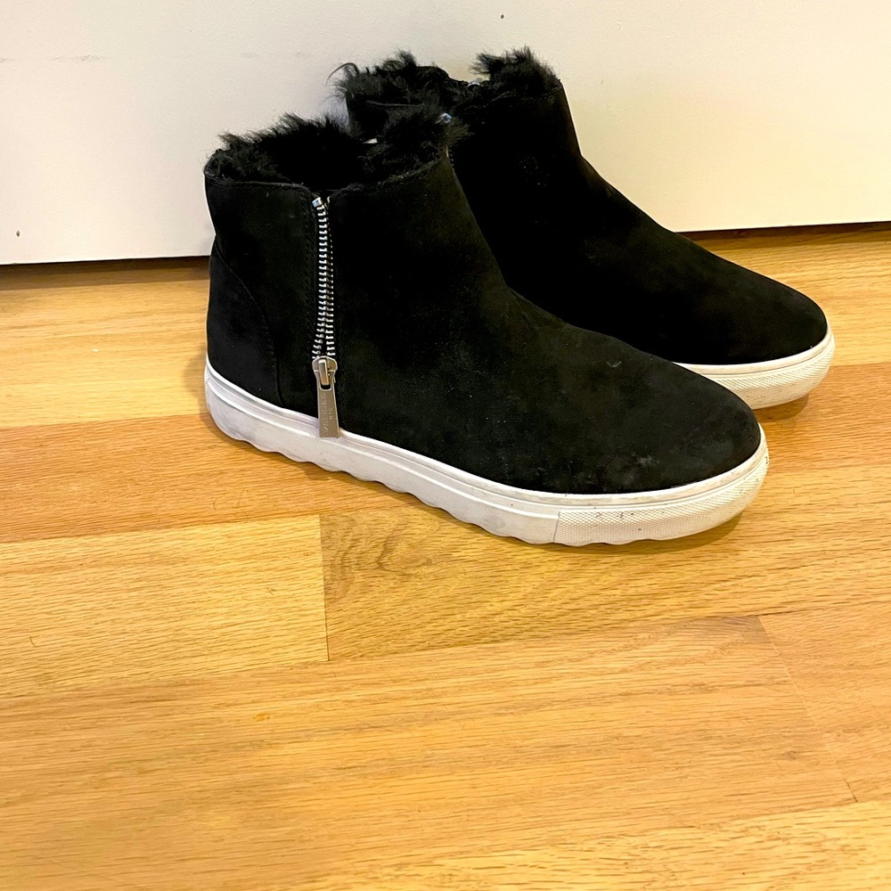 Barely worn, bought last fall 2020, J Slides